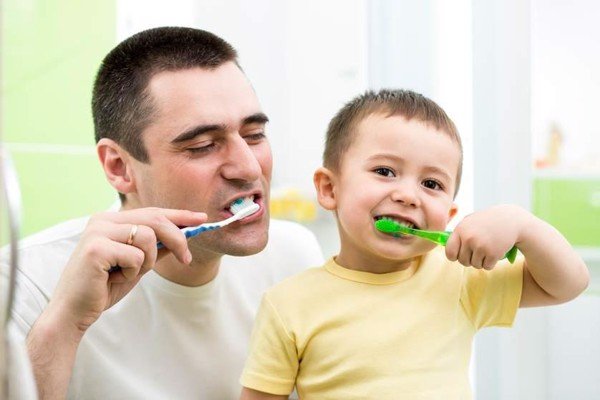 Chăm sóc răng miệng cho trẻ em trong mùa dịch COVID 19 - Ảnh 3.