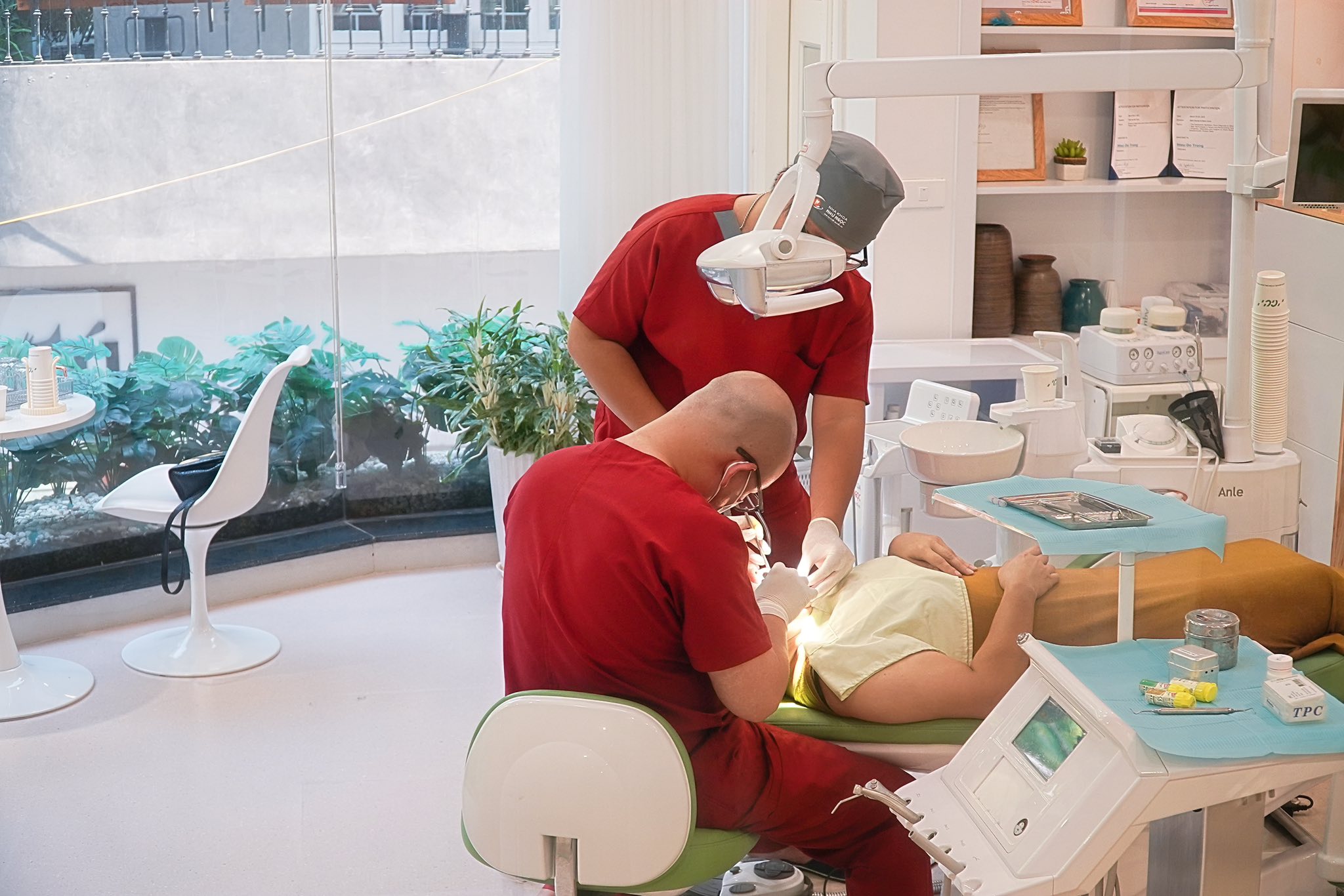 Gắn thử và điều chỉnh khớp cắn