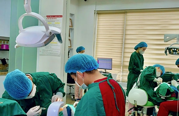 Theo dõi & điều chỉnh định kỳ