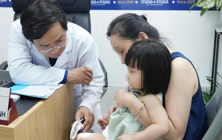 Thói quen mút núm vú giả và những hệ lụy đến răng miệng, ngôn ngữ, tai mũi họng của trẻ - Ảnh 1.